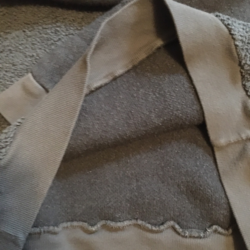 Fuzzy Raglan sweatshirt - Picture 5 of 5